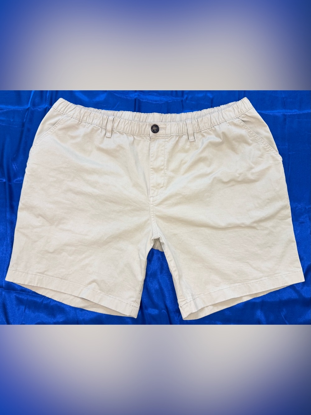 Chubbies Originals Men's Light Beige Flat Front Shorts XXL - XXLarge - 7” Inseam